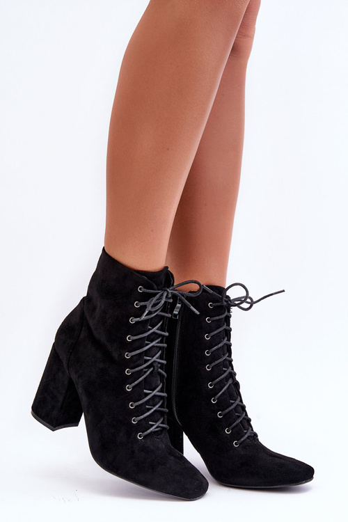Жіночі замшеві чоботи на підборах Saolio чорного кольору