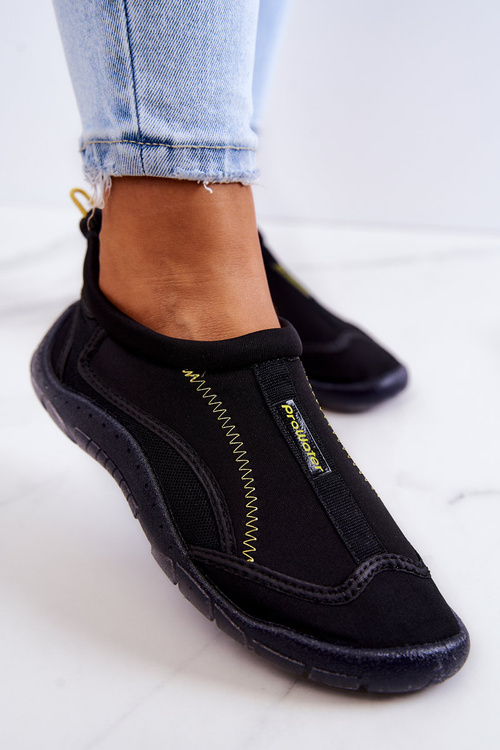 Водне взуття жіноче ProWater 20-37-012 Чорне