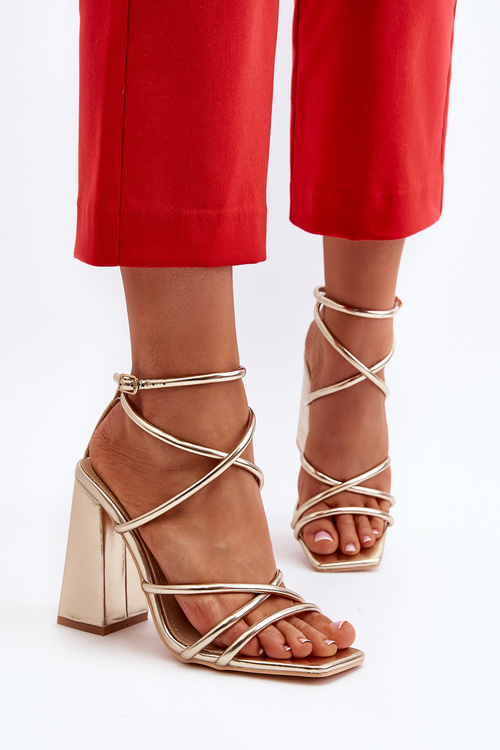 Модні босоніжки на високих підборах Gold Josette