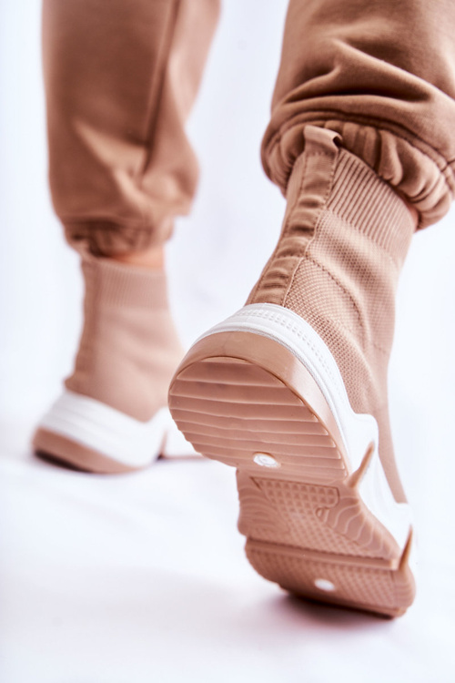 Жіноче високе спортивне взуття Beige Morris