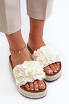 Жіночі босоніжки на платформі, прикрашені квітами, білі Nodina