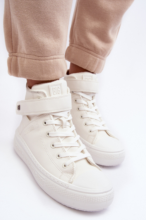 Жіночі кросівки на платформі з підкладкою Білі Big Star MM274006