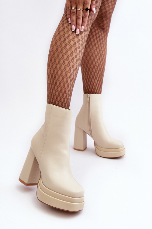 Жіночі чоботи на високих підборах і платформі світло-бежеві Sandstra