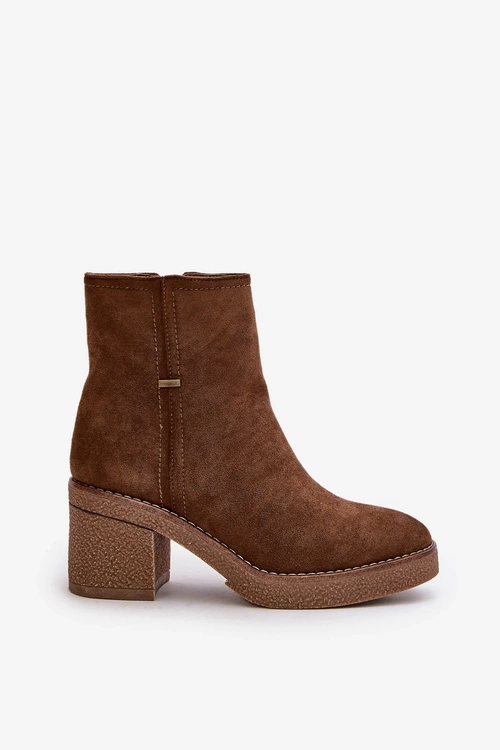 Жіночі чоботи на підборах утеплені еко замша коричневого кольору Arkesia