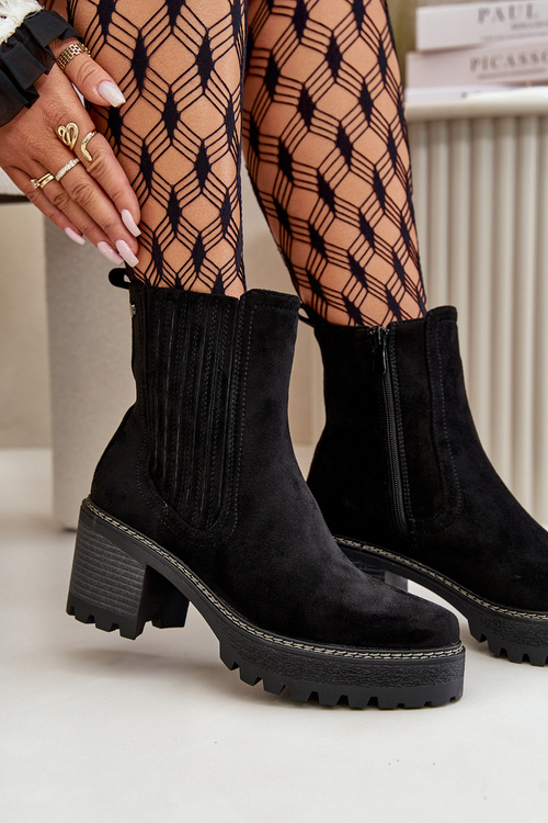 Чоботи жіночі на підборах з еко замші утеплені чорні невіти