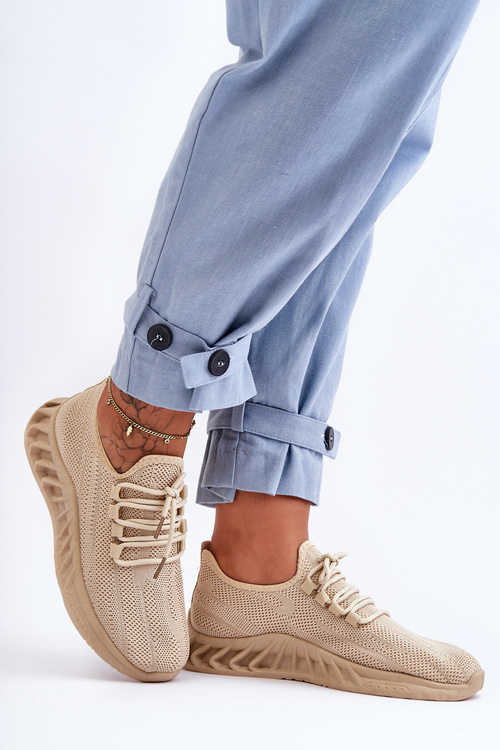 Жіночі кросівки сліпони тканинні бежеві Venett