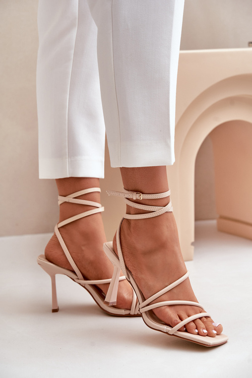 Стильні високі підбори з ремінцями бежеві сареді