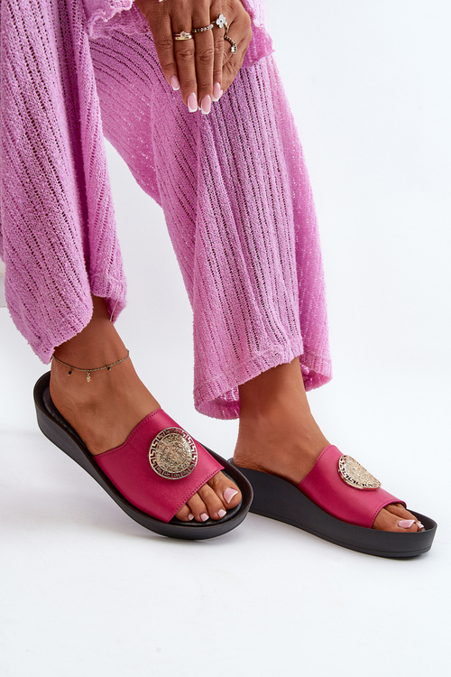 Шкіряні жіночі босоніжки на танкетці Zazoo 2920 із золотими деталями кольору фуксії