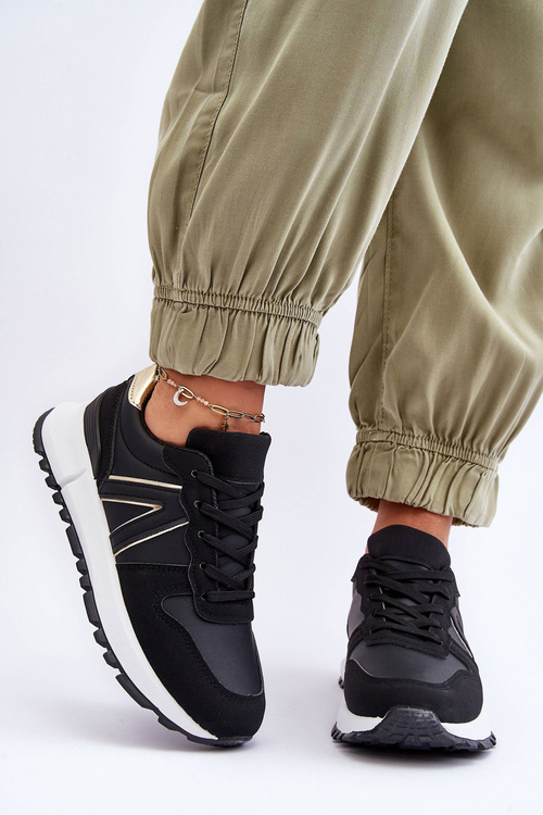 Шкіряне жіноче спортивне взуття Black Kabama