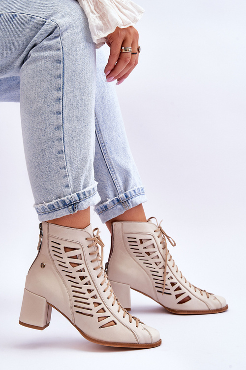 Шкіряні ажурні чоботи Maciejka 05508-22 Світло-бежевий