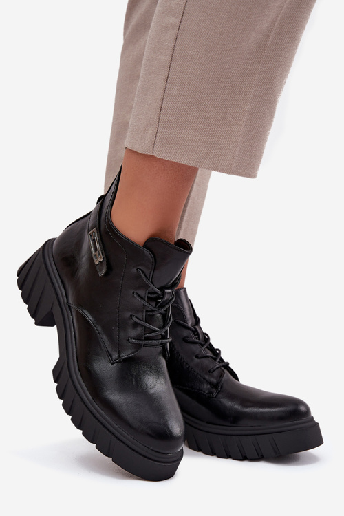 Низькі утеплені жіночі черевики на підборах з оздоблювальним ремінцем Чорні Therisse