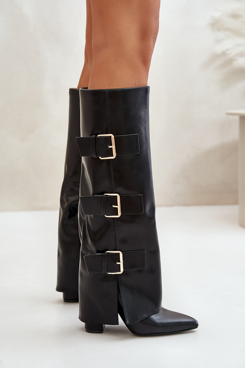 Жіночі утеплені чоботи на підборах з валькованою халявою та пряжками чорного кольору Piregonia