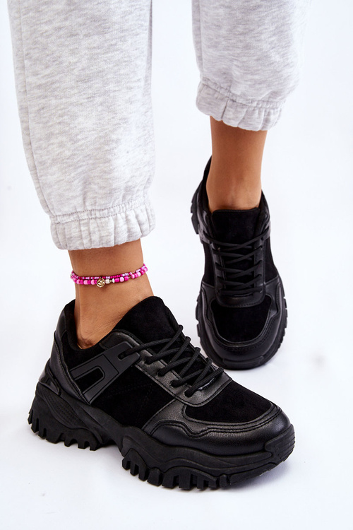 Модне спортивне взуття Кросівки чорні Frezio