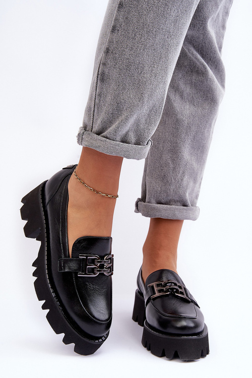 Жіночі шкіряні лофери з декоративним чорним ліндані