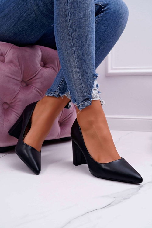 Жіночі туфлі на шпильці Femmini чорного кольору