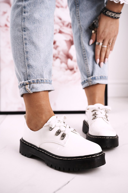 Жіночі оксфорди-броги на платформі S.Barski HX15 лаковані білі