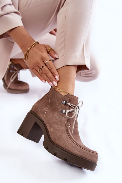 Жіночі замшеві чоботи на зв'язках Яскраво-коричневі Маріанни