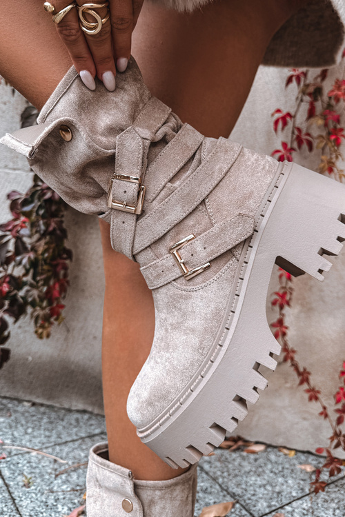 Жіночі чоботи на масивному каблуці з пряжками і ременем бежеві Nerelisa