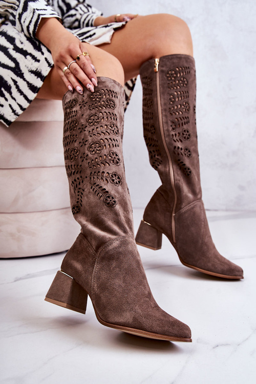 Ажурні замшеві високі чоботи коричневого кольору Ромена