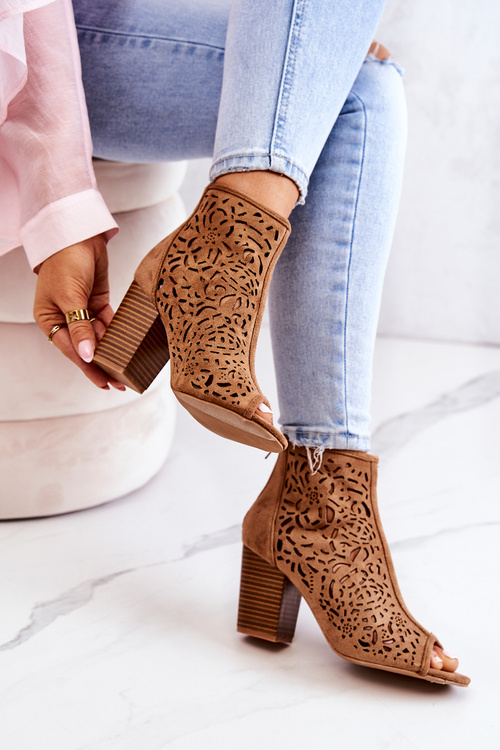 Ажурні чоботи на шпильці Camel Brittany