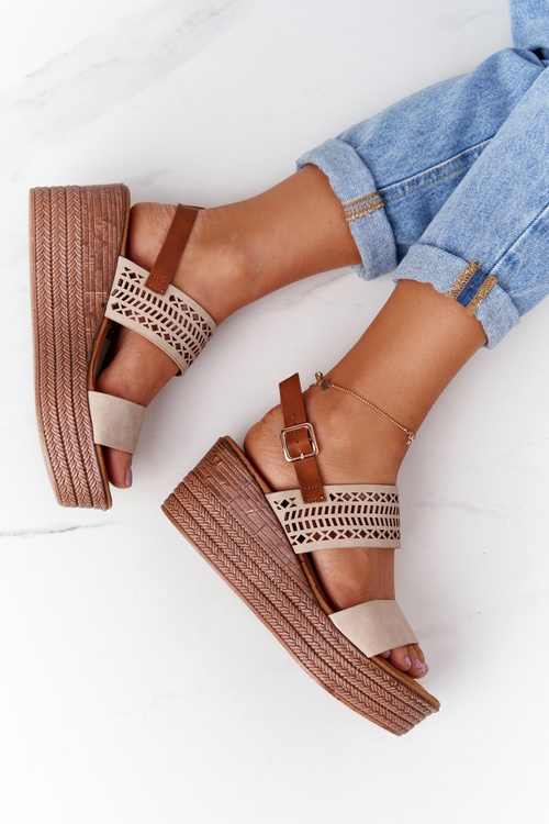 Ажурні босоніжки на танкетці S.Barski GD-47 Biege