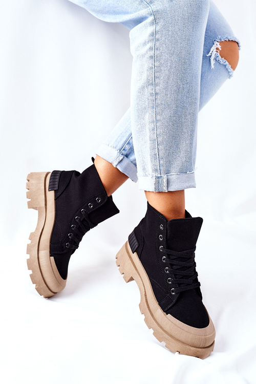 Чоботи жіночі чорні будь-які