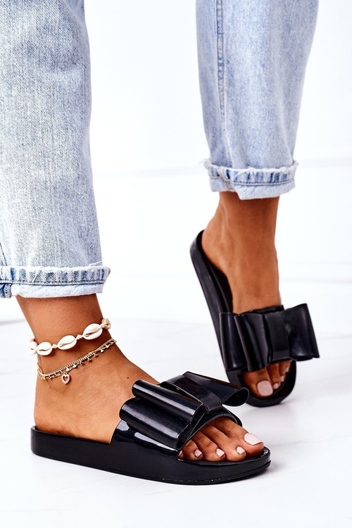 Гумові тапочки з бантом Black April