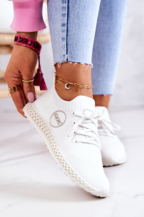 Жіноче спортивне взуття GOE JJ2N4151 Білий