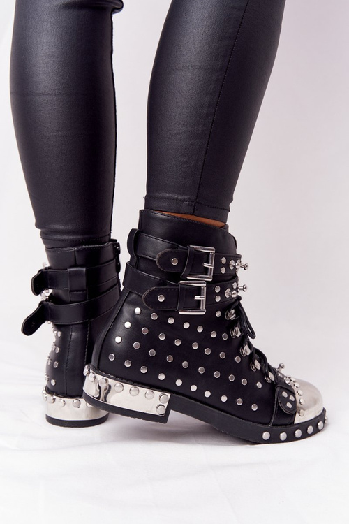 Жіночі утеплені чоботи з форсунками, чорні Lu Boo