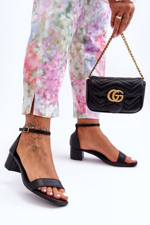 Гладкі чорні шкіряні босоніжки на підборах Inspire Me!