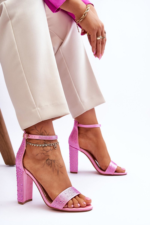 Жіночі босоніжки на високих підборах з цирконами рожевого кольору