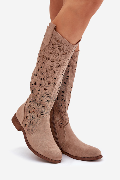 Перфоровані Чоботи На Плоскому Каблуці Бежеві HY51-176