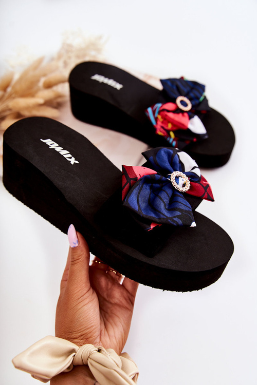 Жіночі поролонові тапочки на танкетці Чорні Silana