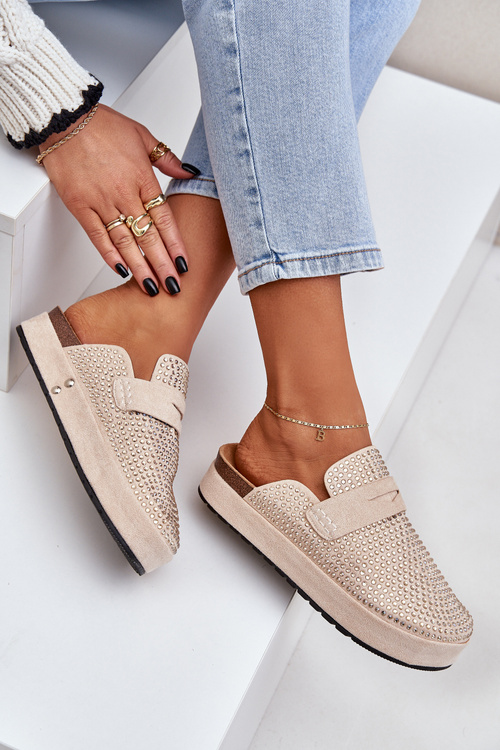 Жіночі сандалі, прикрашені цирконіями на платформі бежеві Deorani