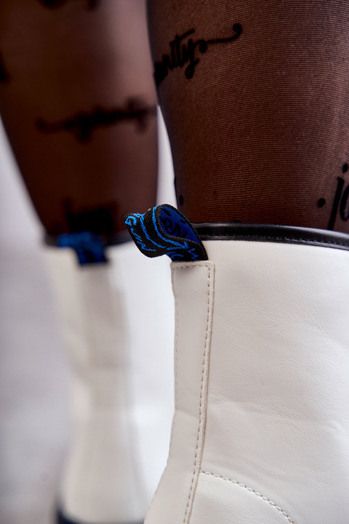 Жіночі чоботи на зав'язках Glany White Callie