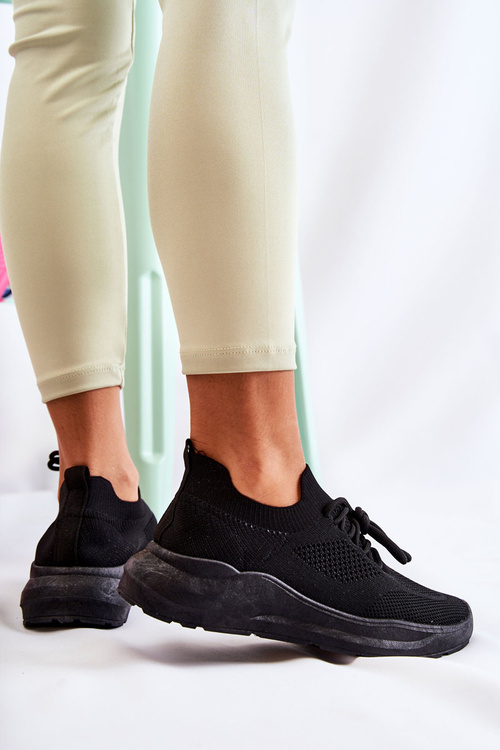 Жіноче спортивне взуття чорні Livia