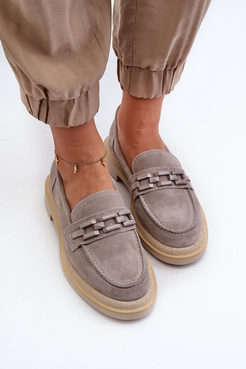 Жіночі замшеві мокасини на плоскій каблуці з декором D&A TW101 сірі