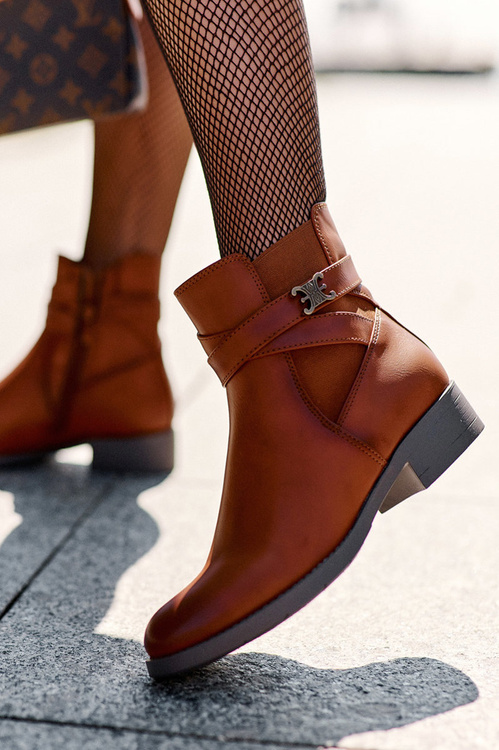 Жіночі чоботи на плоскій підошві Коричневі норії