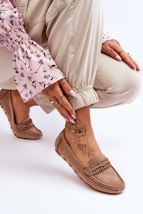 Жіночі замшеві лофери бежеві Clorie