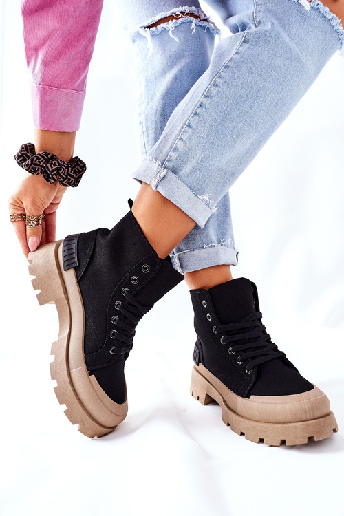 Чоботи жіночі чорні будь-які