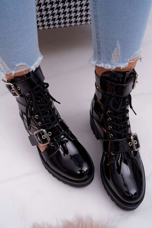 Жіночі весняні чоботи на плоскій підошві лаковані чорні одинарні