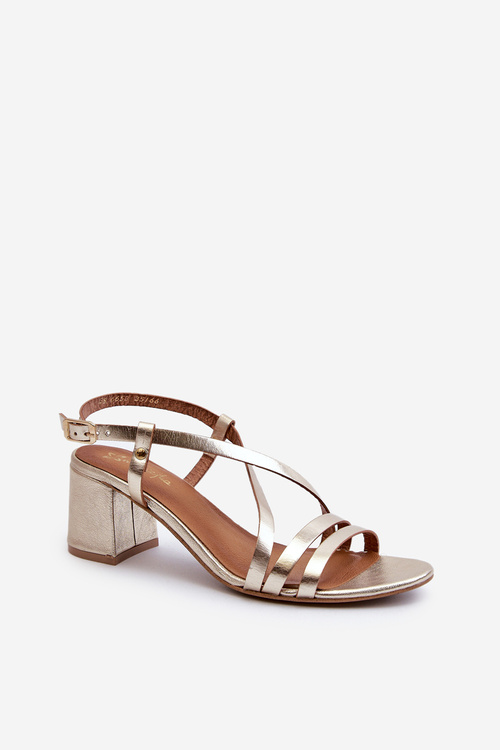 Замшеві босоніжки на низькому каблуці Maciejka 06653-25 Золотий