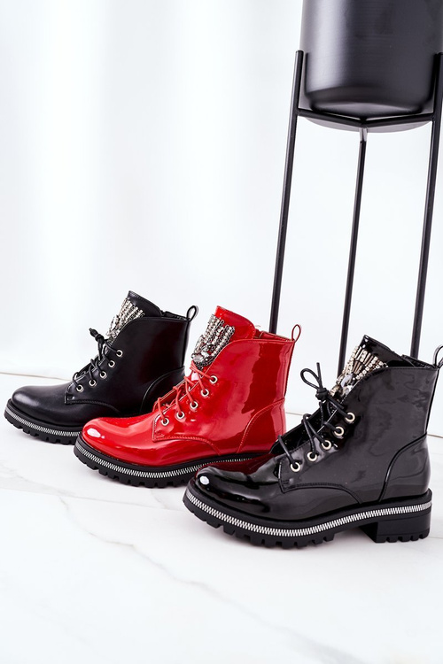 Утеплені черевики з кубічним цирконієм, лакованим чорним. Увага