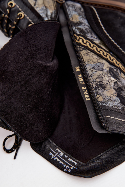 Жіночі чоботи з натуральної шкіри Maciejka 07097-01 Чорно-золоті