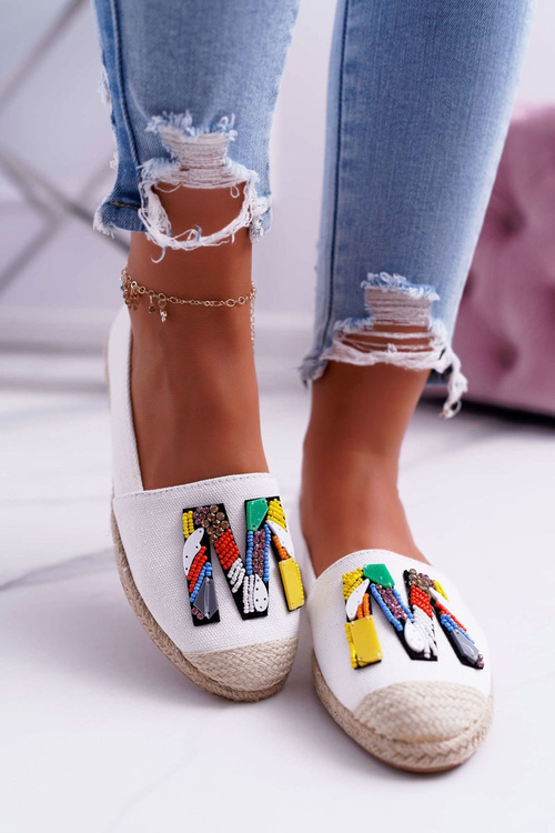 Жіночі еспадрільї білі з нашивками Meadia