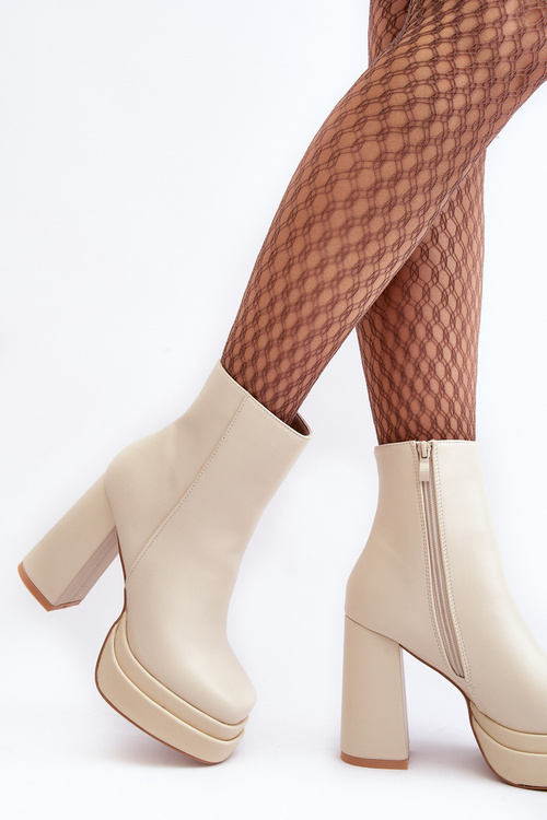 Жіночі чоботи на високих підборах і платформі світло-бежеві Sandstra