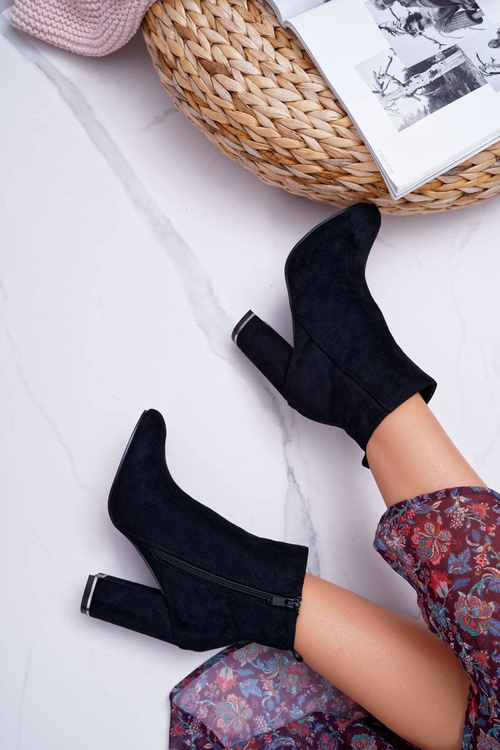 Жіночі чоботи на підборах Black Sadie