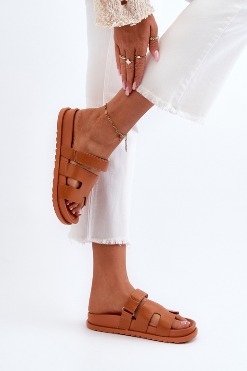 Класичні жіночі шльопанці Camel Molie