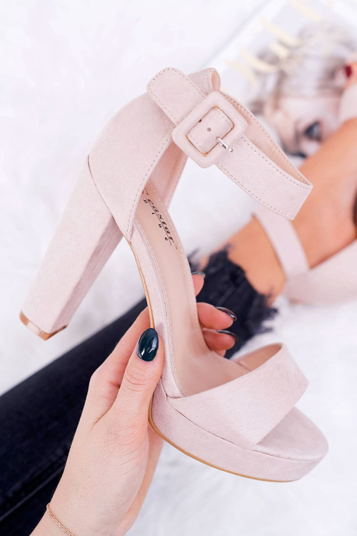 Жіночі босоніжки на шпильці замшеві бежеві ShakeUp