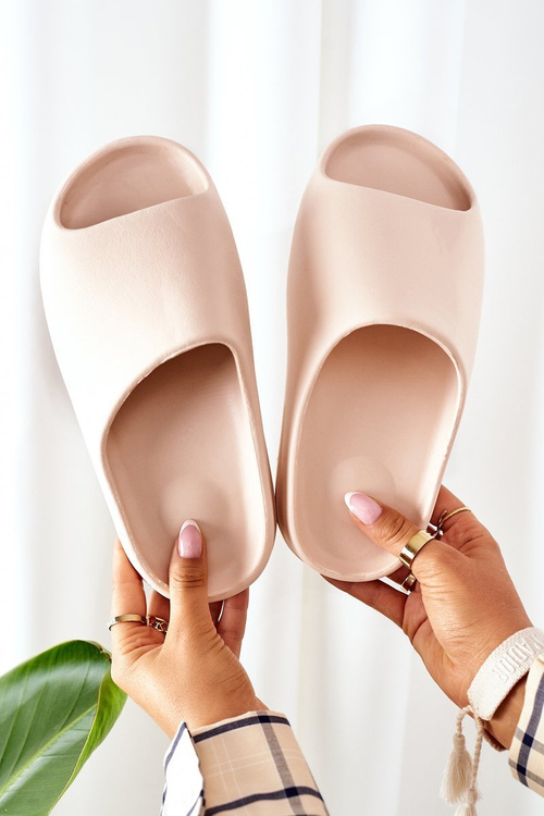 Гумові тапочки на платформі Nude Squishy